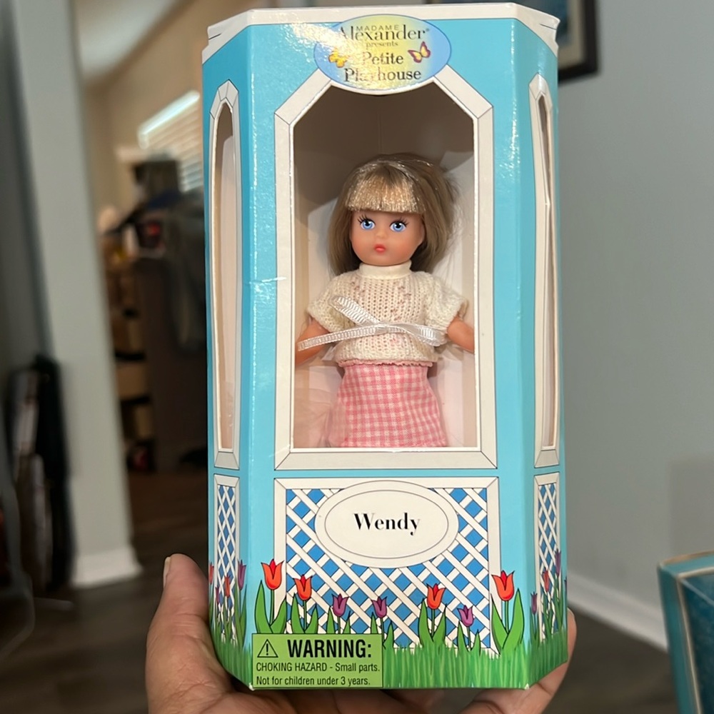 Madame Alexander Wendy Doll 5" Petite Playhouse Collection From 2001 MINT